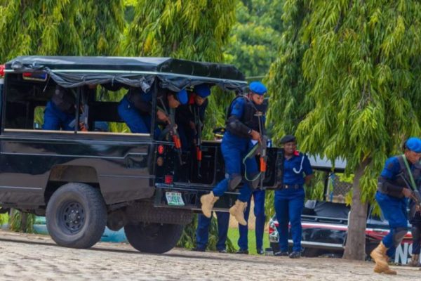 EBONYI NSCDC BURSTS FERTILISER FRAUD,CULPRIT ESCAPES ARREST